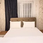 Great Location Terrace 15