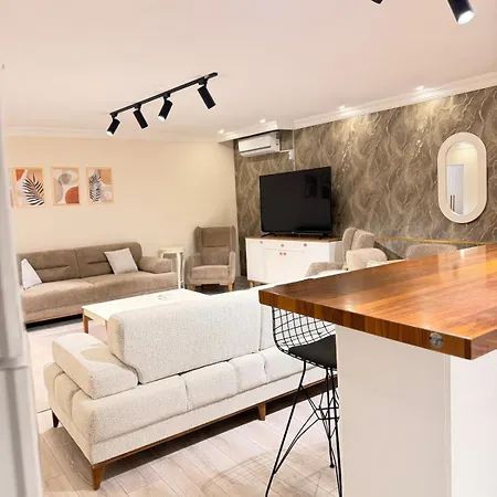 Great Location Terrace 15 Daire