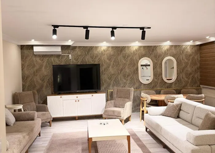 Great Location Terrace 15 Apartment