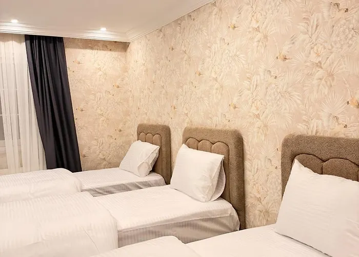 Great Location Terrace 15 Apartment