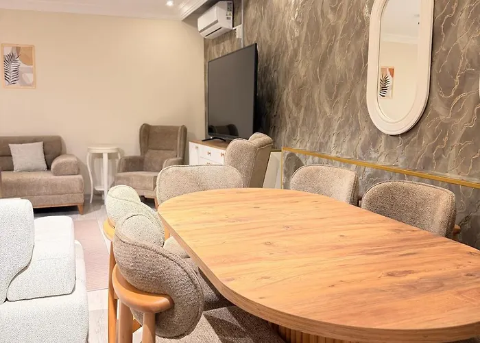 Great Location Terrace 15